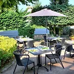 Restaurant Platanes - Kb Group Hotell Etauliers