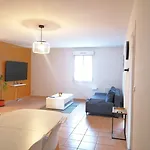 Ξενοδοχείο Restaurant Platanes - Kb Group Etauliers