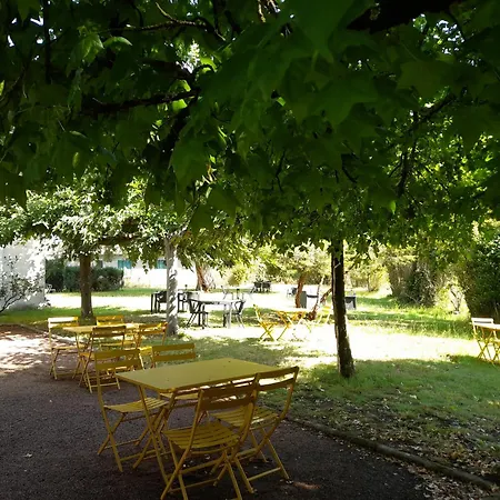 Restaurant Platanes - Kb Group 2* Etauliers