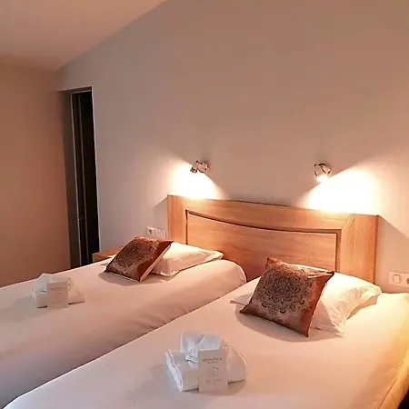 Hotel Restaurant Platanes - Kb Group 2*