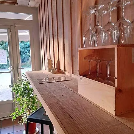 Restaurant Platanes - Kb Group 2* Etauliers