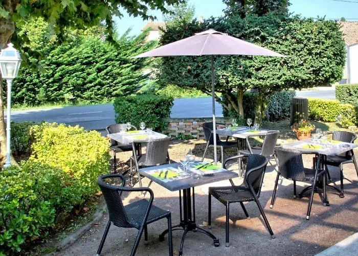 Restaurant Platanes - Kb Group Hotell Etauliers