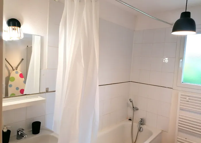 Hotell Restaurant Platanes - Kb Group Etauliers